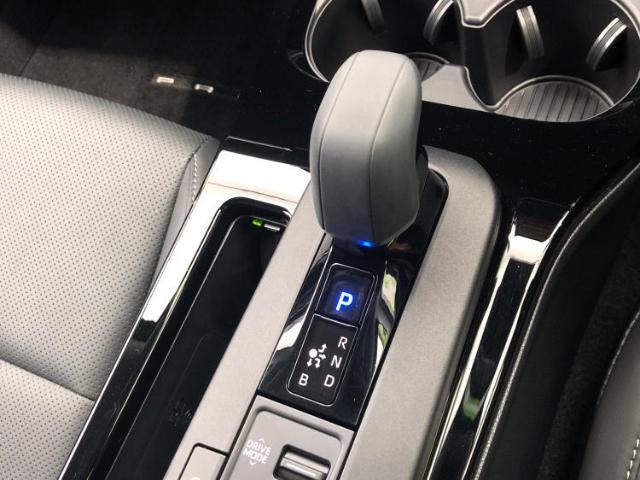 国産車から輸入車まで多様なお客様のニーズのお応えできるように、全国規模で豊富な在庫展開！車のことならWECARSへ！