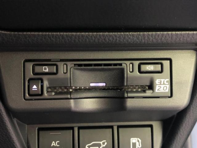 お車に合わせて無料保証以外にも、保証範囲、期間、距離を拡充させた有料保証もご用意しております！中古車の購入が初めてで不安・・・というお客様もご安心ください！