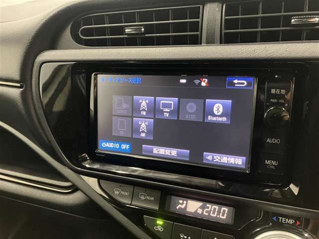 ブルートゥースに接続することにより、スマホに入ったお気に入りの音楽を車内で楽しむことができます♪あると本当に便利な機能になっています！