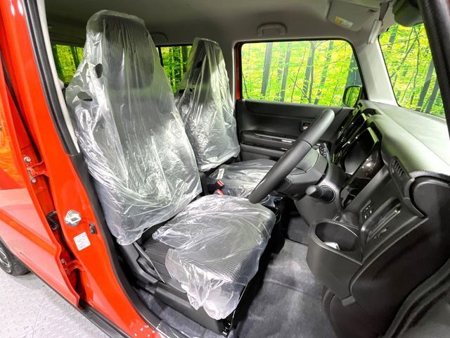 もちろん車内はキレイです♪よりクリーンな状態をキープしたいお客様には『ナノゾーンコート』がおすすめ！新型コロナウイルス対策や、除菌・消臭に効果を発揮し多くの方にご好評いただいております。