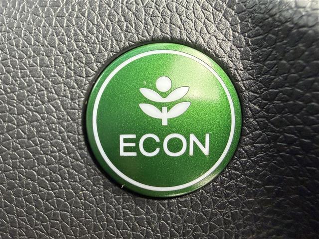 【運転席操作部】『運転席周辺の装備』の画像になります。快適なドライブを楽しむための機能が装備されています！運転席から触れるので使いやすいです！