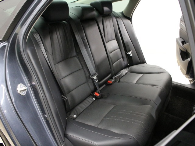 【ピカピカクリーニング】ボディ廻りはもちろん室内・シート・エンジンルーム・トランクルームなど隅々まで専門スタッフが徹底的にクリーニングし磨き上げました☆綺麗なお車で快適なドライブをお楽しみ下さい◆