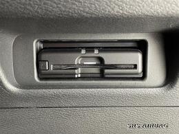 ◆【ETC】有料道路を利用する際に料金所で停止することなく通過できる、ETC車載器（ノンストップ自動料金収受システム機器）が装備されています。セットアップを行うことで利用可能になります。