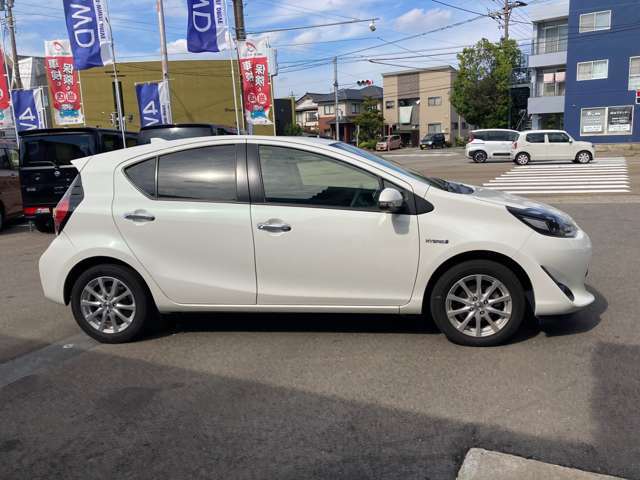 当店のお車をご覧いただきましてありがとうございます。お車についてのご質問やお見積りのご依頼、ご購入にあたってのご相談などお気軽にお問い合わせ下さい！