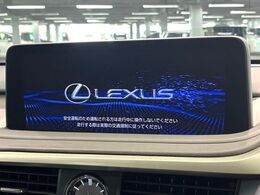 【12.3インチワイドナビ】高級感とインパクトのある大型ワイドナビを装備。各種オーディオ操作はもちろん、横長ワイド画面でのマップ2分割表示など、利便性も高いナビです♪