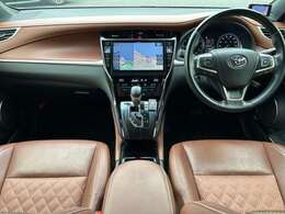 【インパネ全体】全方位で視界が広く、高い目線で運転もしやすいです！