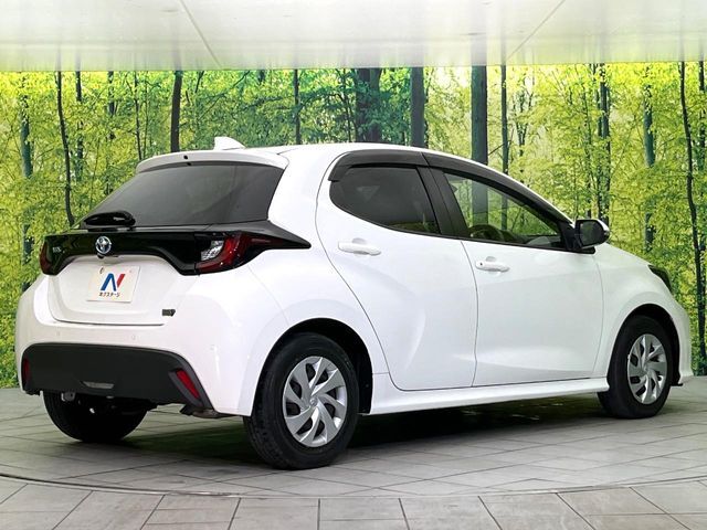 ☆全国のネクステージからお取り寄せが可能※！遠方の店舗に展示してあるクルマが気になる場合も、最寄りの店舗でご覧いただくことが可能です！是非私たちに要望をお聞かせください！※別途費用