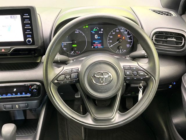 ステアリングも使用感が少なく、きれいな状態となっております♪