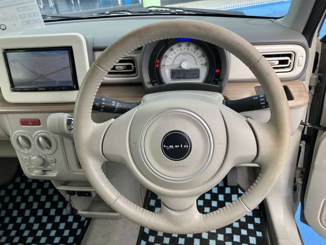 お客様の為に出来るだけ安く且つ安全性のより優れた商品を提供することを目指し、販売と整備が一体となり、永くお乗りいただく為に今後も努力することがモットーです！お気軽にお問合せ下さい→0078-6002-728141♪