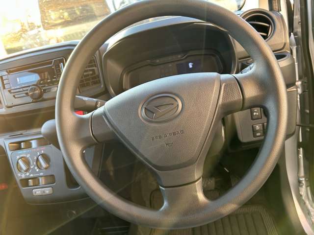☆車の保険は買ったところで加入するのがベストです。保険に関しても大手保険代理店をしておりますので安心してお任せください。不慮の事故の際も自社鈑金工場と連携して修理を進めてまいります☆