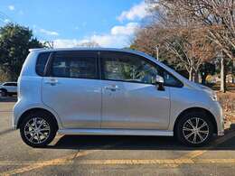 少人数で運営しております。在庫の確認、ご予約をお願いいたします。ストックヤードもございますので、ご予約のない場合はお時間がかかります。