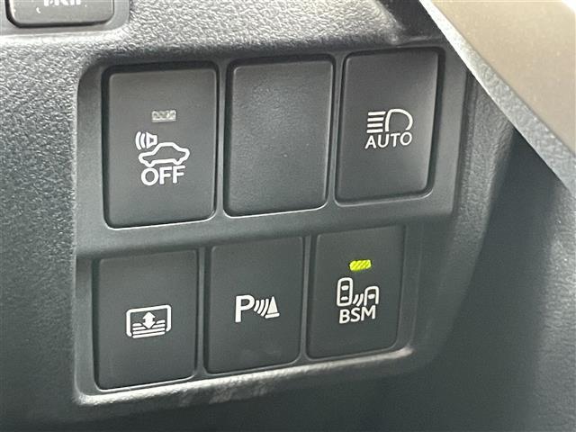 【運転席操作部】快適なドライブを楽しむための機能が装備されています！運転席から触れるので、使いやすいです！除菌プランいれていただくと、さらに清潔で安心していただけます！
