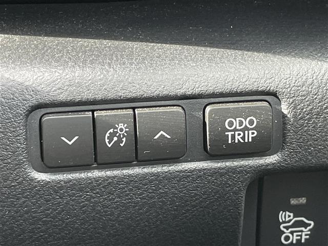 【運転席操作部】快適なドライブを楽しむための機能が装備されています！運転席から触れるので、使いやすいです！除菌プランいれていただくと、さらに清潔で安心していただけます！