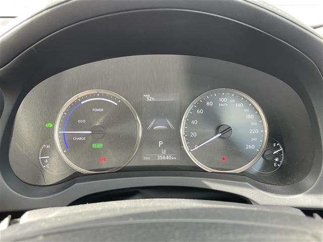 【スピードメーター】メーターがシンプルで見やすく運転しやすいですね！