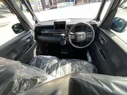 ☆弊社の整備工場には国家資格を持った整備士が多数在籍しております。また、軽自動車だけでなく普通車や外車の整備も実施しておりますのでご購入いただいたお車だけでなくご家族のお車の整備もお任せください☆