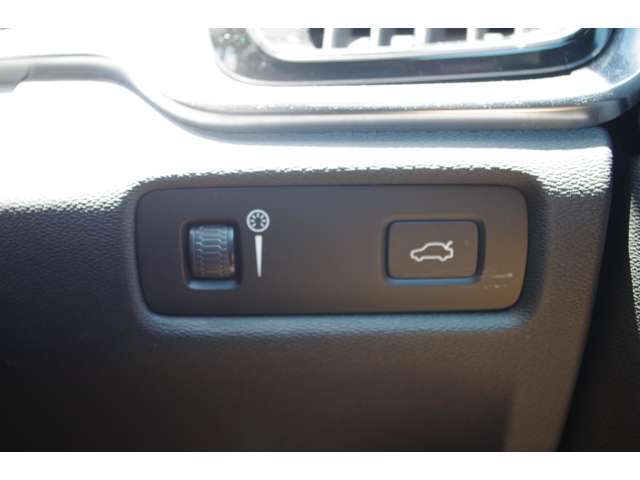 メンテナンスパックはご購入時だけのお得な点検・整備パック(有償)。点検コースと車検コースがございます。詳しくは店舗コーディネーターまでお問い合わせ下さい。