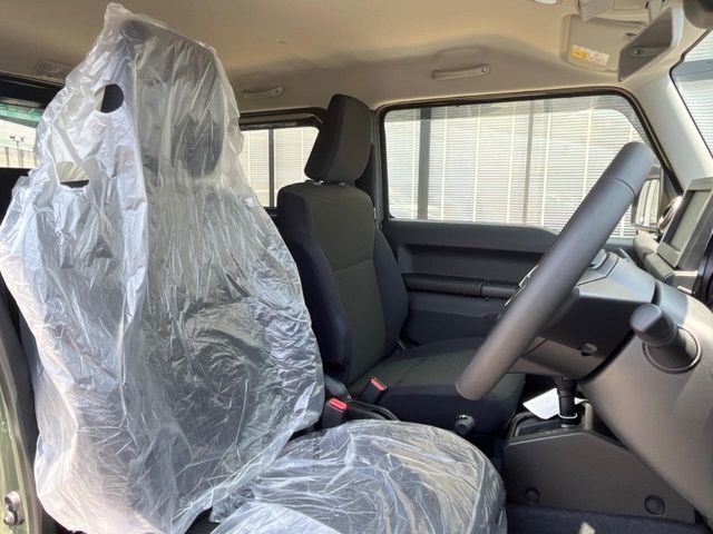 もちろん車内はキレイです♪よりクリーンな状態をキープしたいお客様には『ナノゾーンコート』がおすすめ！新型コロナウイルス対策や、除菌・消臭に効果を発揮し多くの方にご好評いただいております。