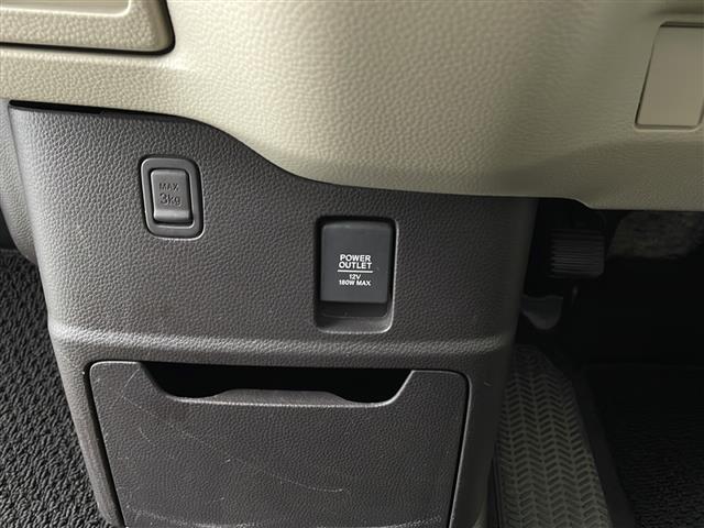 【運転席操作部】快適なドライブを楽しむための機能が装備されています！運転席から触れるので、使いやすいです！除菌プランいれていただくと、さらに清潔で安心していただけます！