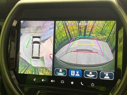 【全方位モニター用カメラ】専用のカメラにより、上から見下ろしたような視点で360度クルマの周囲を確認することができます☆死角部分も確認しやすく、狭い場所での切り返しや駐車もスムーズに行えます。