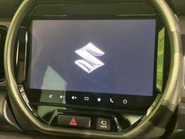 【純正ナビ】人気の純正9型ナビを装備。オーディオ機能も充実しており、Bluetooth接続すればお持ちのスマホやMP3プレイヤーの音楽を再生可能！毎日の運転がさらに楽しくなります！！