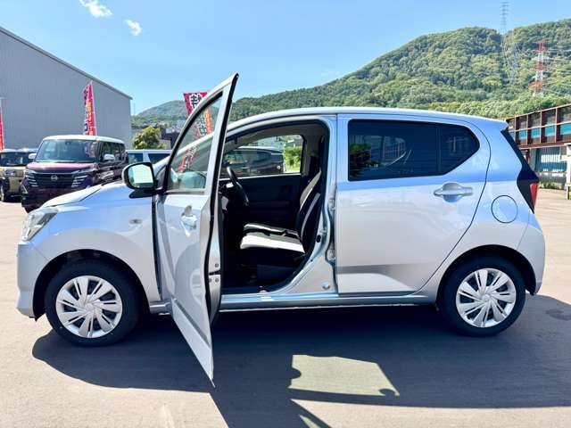 カーナビ・ETC・エンジンスターター・ドライブレコーダーなど、ご希望にお応えできるよう、オプション多数取り揃えております。おクルマのことなら何でもお任せください！