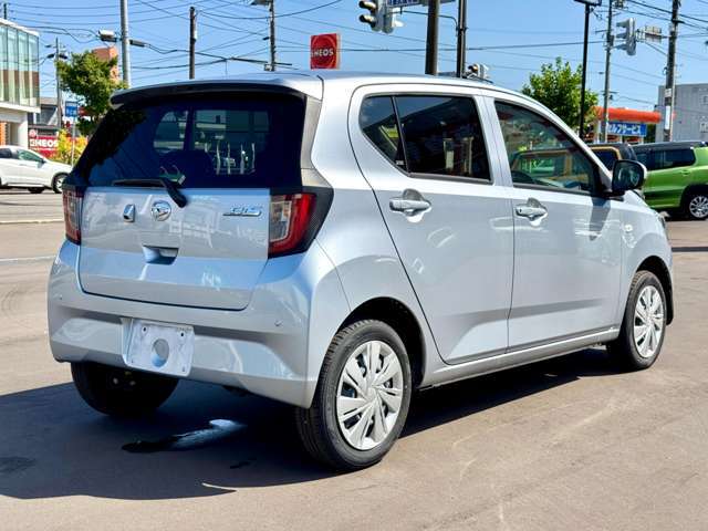 オートローンは最大120回払いまで可能！ボーナス払い・残価設定・リースなどもご用意ございます。月々の負担を軽減させることが可能です！