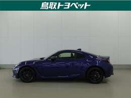 中古車は全く同じというものがなく、1台1台全てコンディションが異なります。同じようなお車でも、整備状況、外内装の状態など様々です。当店では入庫した車輌をコンディションに合わせて徹底的に仕上げています。