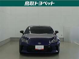 また、お車にあまり詳しくない方でも気軽に立ち寄って頂けるお店作りを目指しています。中古車選びに不安があるという多くのお客様の声に応えるべく『親切・丁寧・明瞭』をキーワードにしっかりサポート致します。