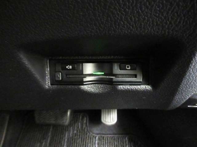 ETCなら高速道路、料金所をスイスイと通過。