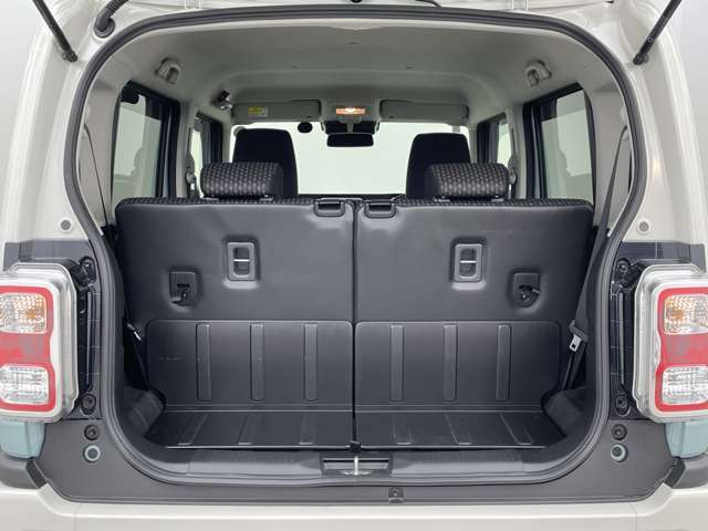 【　ラゲッジスペース　】荷室もこの広さ♪大容量の空間が広がります♪当店は中古車・登録済み未使用車の取扱をしております。札幌・北海道・函館・小樽・千歳・室蘭・苫小牧・旭川・稚内・釧路・帯広・根室