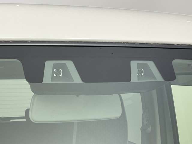 【　衝突被害軽減ブレーキ　】衝突軽減ブレーキ付き♪誤操作で万が一、前方の車に衝突しそうになった際に自動でブレーキが作動し衝突の被害を軽減します！