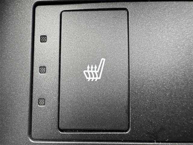 冬場のお供に。暖かいシートは女性には嬉しい機能ですね