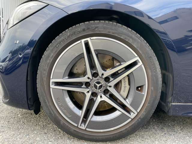 お客様のご使用用途やニーズをお聴き取りし、塗色にも最適なボディコーティングをご提案いたします。