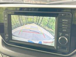 【バックカメラ】駐車時に後方がリアルタイム映像で確認できます。大型商業施設や立体駐車場での駐車時や、夜間のバック時に大活躍！運転スキルに関わらず、今や必須となった装備のひとつです！