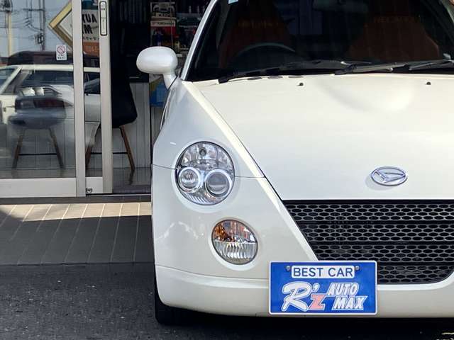 明るいディスチャージヘッドライトで夜の運転も安心☆悪天候時に威力を発揮するフォグランプ付き☆