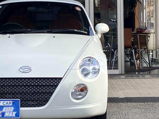 全車フロント・リアワイパーラバーは新品に交換して納車いたします！フロントガラス撥水加工も致します！