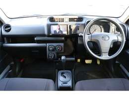 なんだか不思議なインパネだと思いませんか？便利な機能がぎゅっと詰まった便利なインパネです！