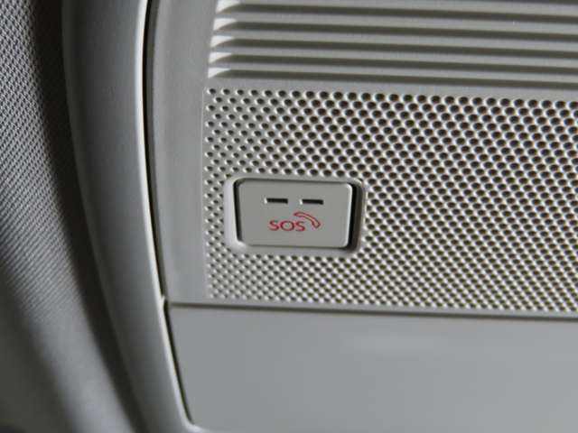 ☆コネクテッドサービス　事故や急病などの際は車がオペレーターと繋がることで迅速に緊急車両を手配することができるほか、スマホと連携することで車の状況等を通知するサービスもご利用いただけます☆