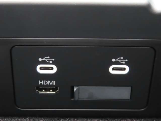 ☆USB端子2個＆HDMI端子1個、ミュージックプレーヤー接続でお気に入りの音楽を楽しむことができます。USB端子接続で可能な端末充電を同時に2個行うことができます☆