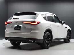 ☆試乗車　禁煙車　ロジウムホワイトプレミアムメタリックのCX-60☆