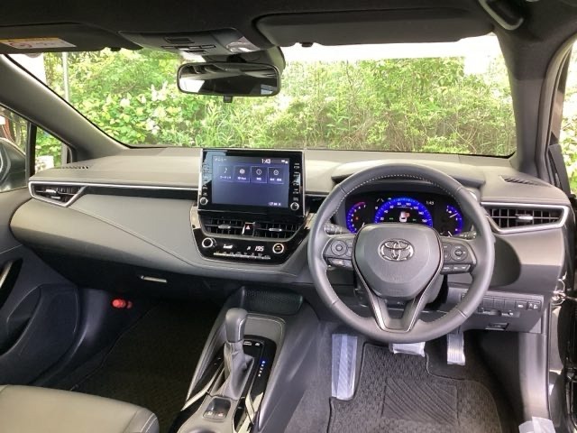 フロントガラスが大きく、ワイドな視界で運転もしやすくなるように、設計されています。