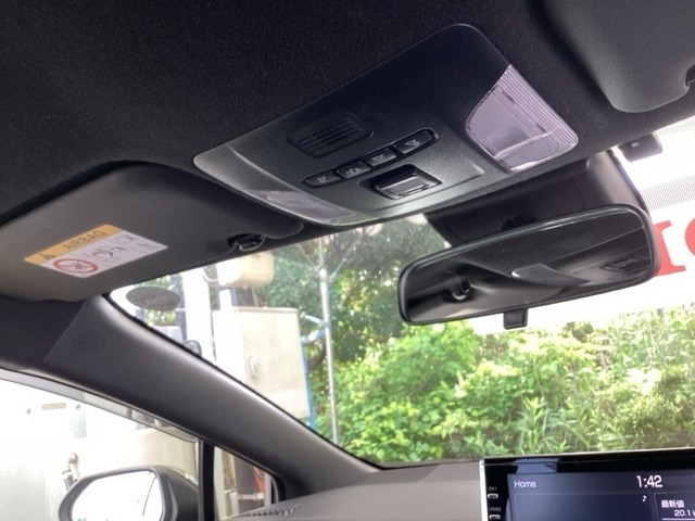 フロントガラスが大きく、ワイドな視界で運転もしやすくなるように、設計されています。