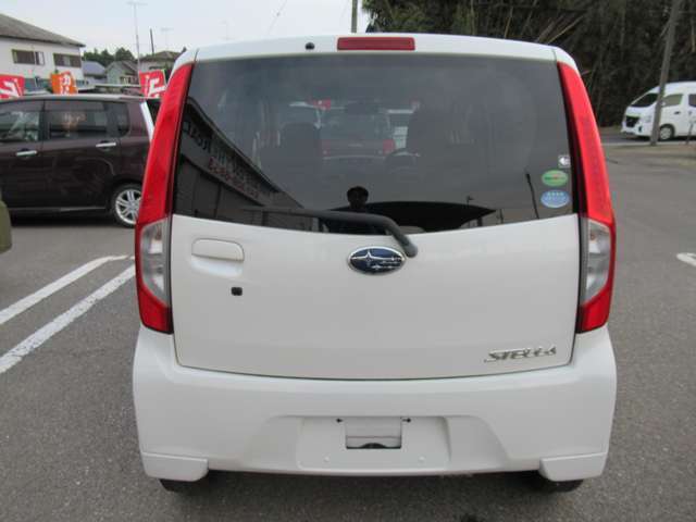 お手頃な価格のお車を常時取り揃えております。保証に関しては当店でご購入の車両は1年・走行無制限保証を実施中。