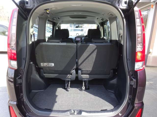 リアゲート内 広く使って頂けます