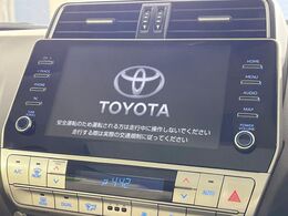 【ナビ機能付きディスプレイオーディオ】ナビ機能搭載の他、お持ちのスマートフォンと連携して、ナビやbluetoothでの音楽再生が可能です♪デザインはもちろん操作性も良好！