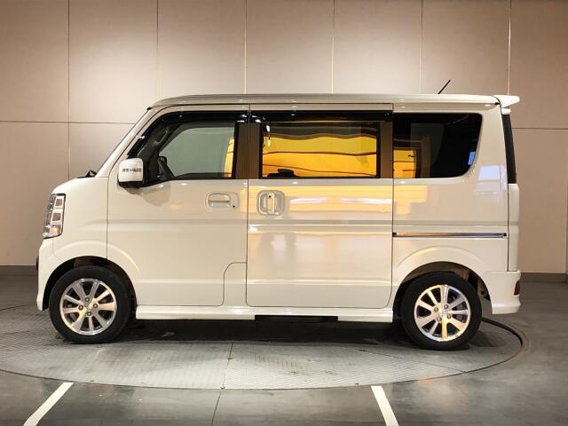 オリックス認定中古車は外部機関AISの厳格な検査を全車実施し修復歴が無く状態の良い車輌を厳選しておりますので安心してお買い求め頂けます！保証も充実で安心！