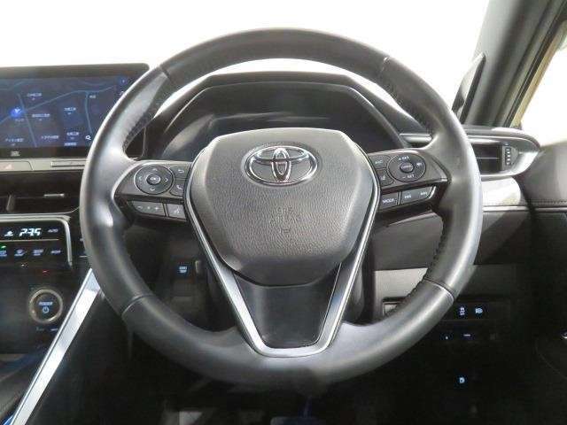 ハンドルは車を運転する上で、ずっと握っている重要なパーツです。手にフィットする物がいいですよね♪