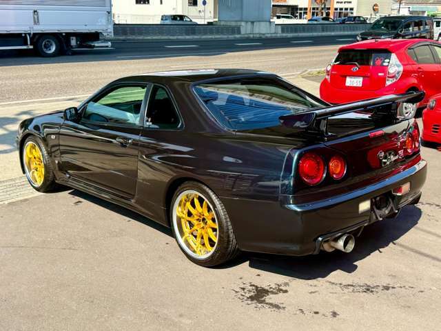 ■リアビュー■●NISMOメーター＆スモークウインカー●LEDテール●HKS3層IC＆Fパイプ＆エアフィルター＆Vpro＆EVC●大型タワーバー●砲弾マフラー●RAYSホイール