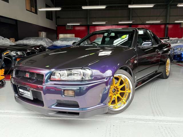 平成11年式　スカイラインGT-R●NISMOメーター＆スモークウインカー●LEDテール●HKS3層IC＆Fパイプ＆エアフィルター＆Vpro＆EVC●大型タワーバー●砲弾マフラー●RAYSホイール