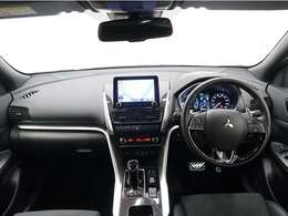 機能的なインパネ回りです！視野が広く、運転しやすいです。